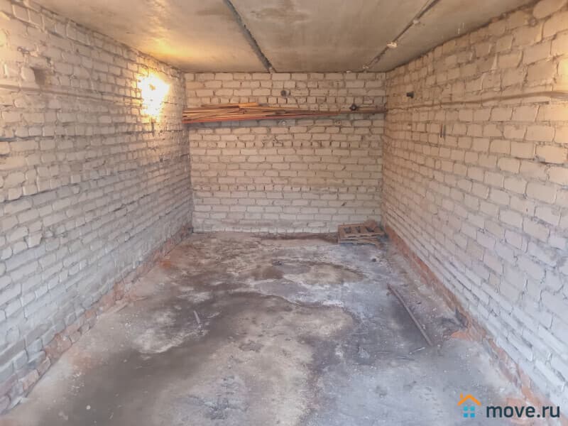 гараж, 18 м²