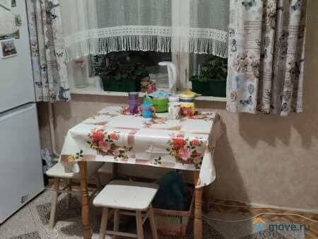 Сдаем 1-комнатную квартиру, 37 м², Знаменское, Мира, 9
