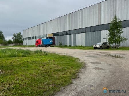 Сдается склад, 1000 м², Псков, набережная Красногорская, 26
