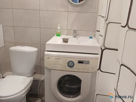 Сдается 1-комнатная квартира, 30 м², Оренбург, улица Планерная, 11
