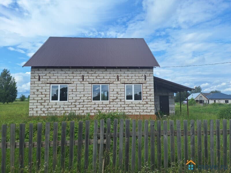 дом, 180 м²