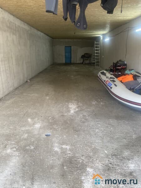 гараж, 100 м²