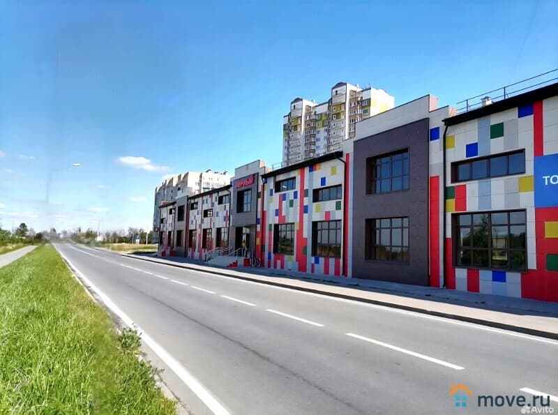 нежилое здание, 280 м²