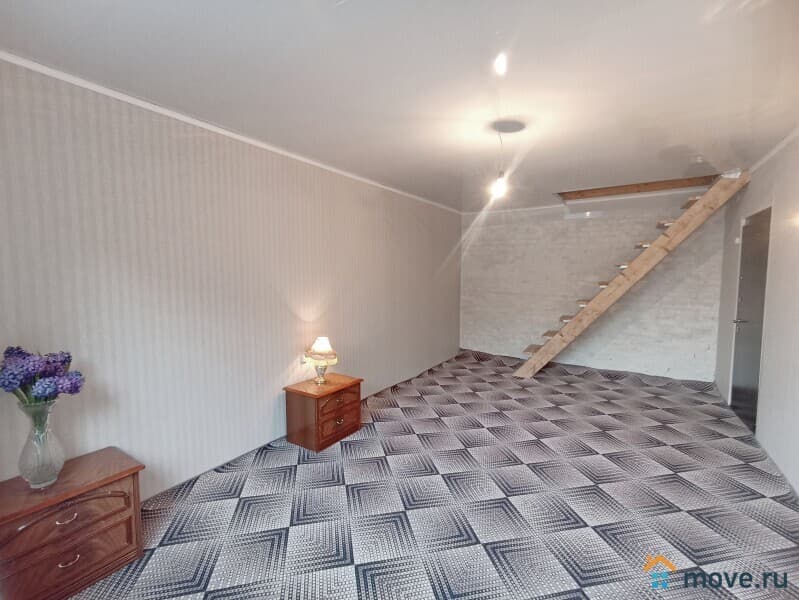 дом, 204.2 м²