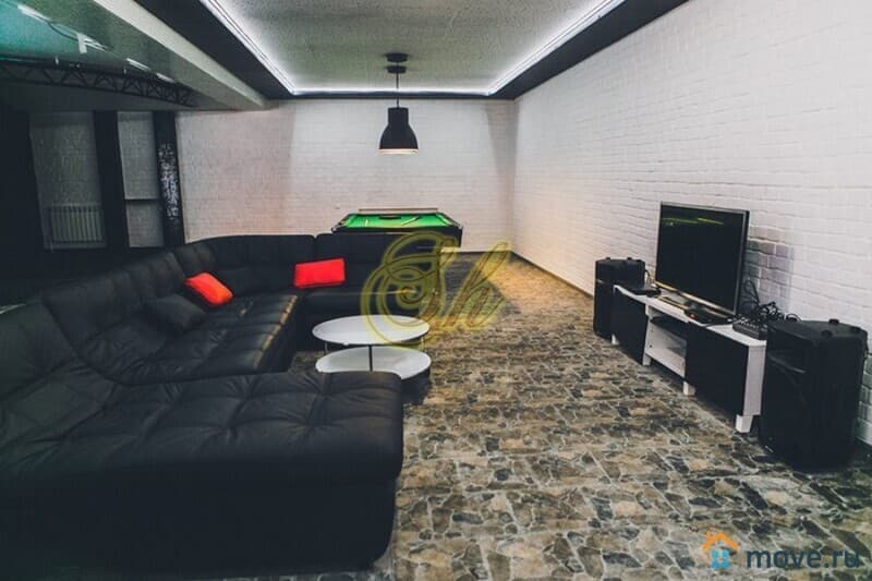 коттедж, 550 м²