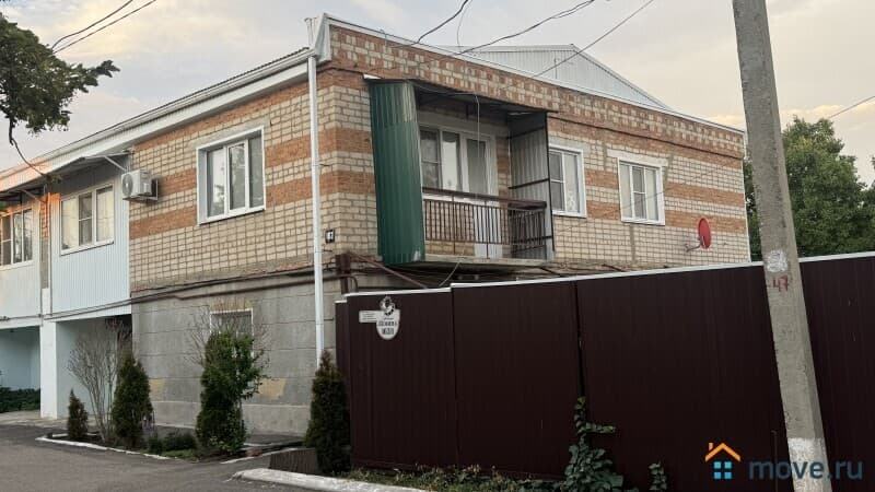 коттедж, 250 м²