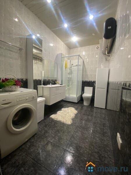 5-комн. квартира, 193 м²