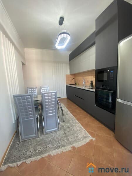 5-комн. квартира, 193 м²