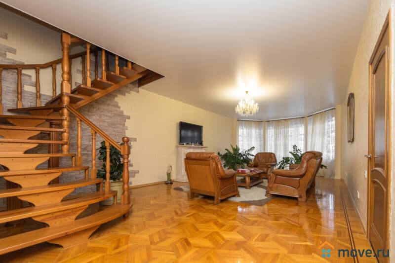 5-комн. квартира, 193 м²