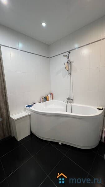 4-комн. квартира, 64.3 м²