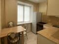 Сдам однокомнатную квартиру, 40 м², этаж 3 из 5. Фото 2