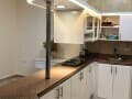 Купить двухкомнатную квартиру, 65 м², этаж 1 из 5. Фото 2