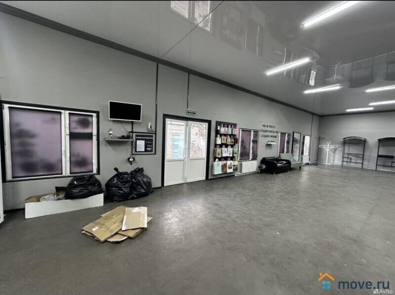 нежилое здание, 140 м²