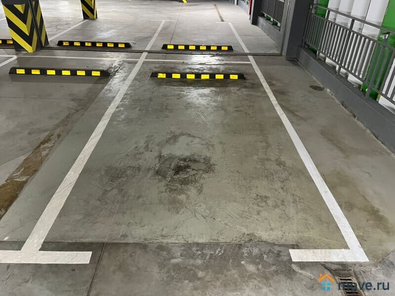 машиноместо, 14 м²