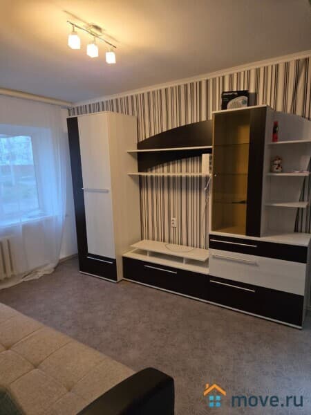 3-комн. квартира, 49.3 м²