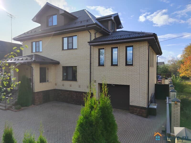 коттедж, 330 м²