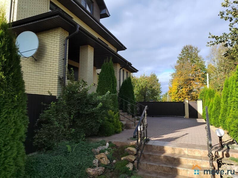 коттедж, 330 м²