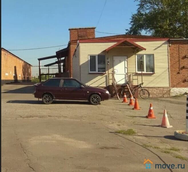 склад, 3930 м&sup2;