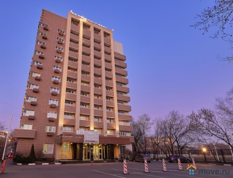 нежилое здание, 8615 м&sup2;