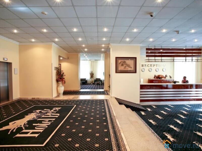 нежилое здание, 8615 м&sup2;