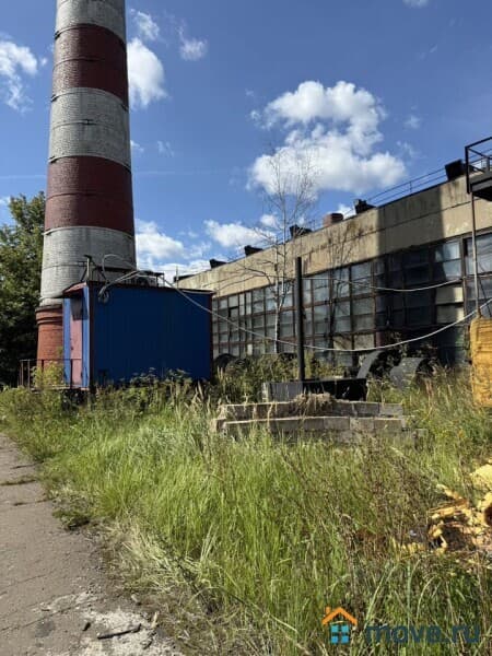 нежилое здание, 1300 м&sup2;