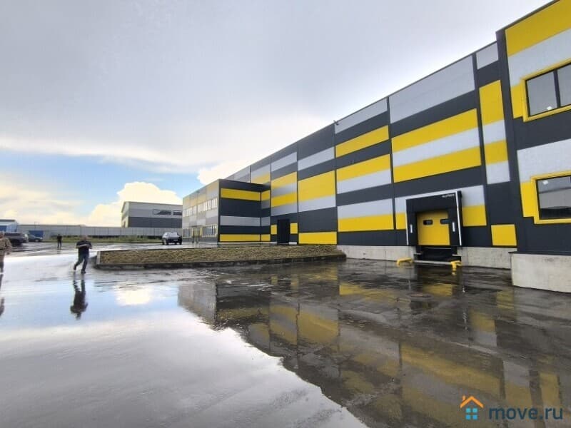 склад, 3678 м&sup2;