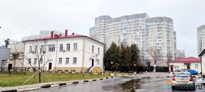 склад, 35000 м&sup2;