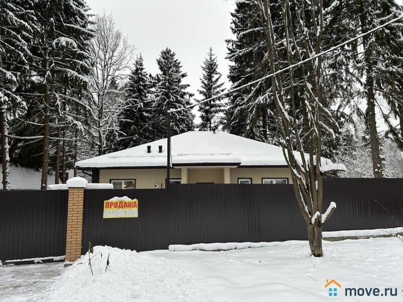 коттедж, 150 м&sup2;