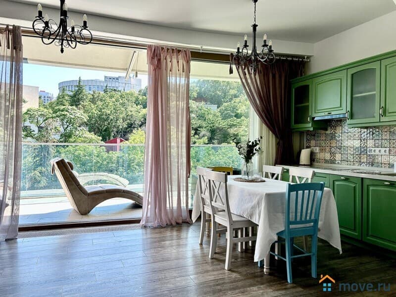 3-комн. апартаменты, 104 м&sup2;