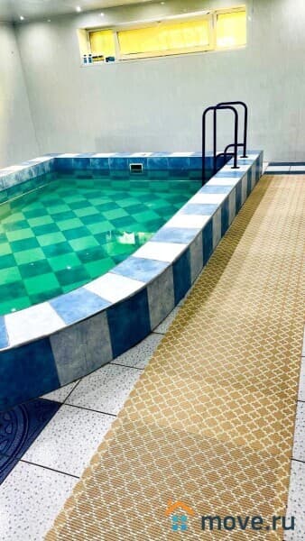 дом, 602 м&sup2;