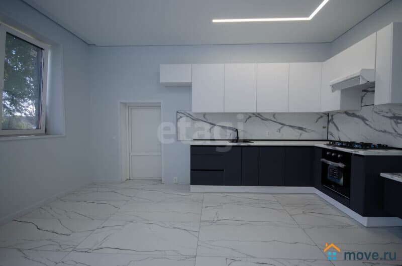 дом, 140 м&sup2;