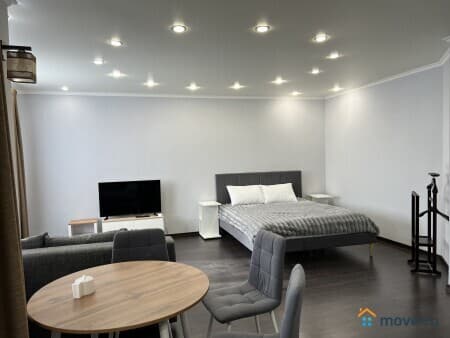 Сдаю посуточно 1-комнатную квартиру, 54 м&sup2;, Казань, улица Павлюхина, 99Б