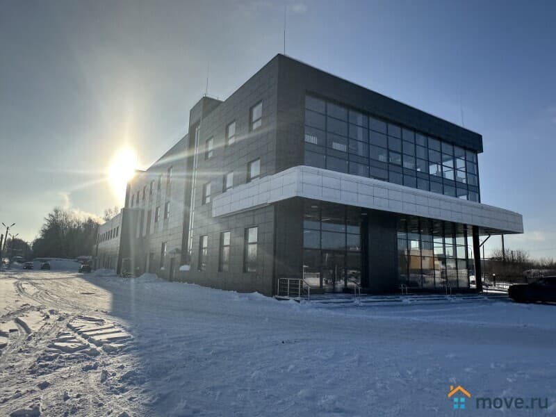нежилое здание, 630 м&sup2;