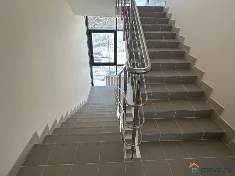 нежилое здание, 630 м&sup2;