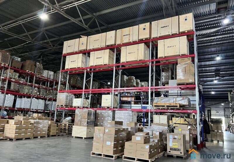 склад, 4700 м&sup2;