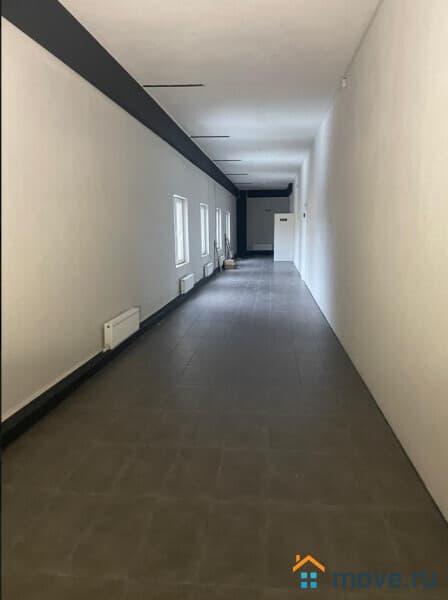 нежилое здание, 300 м&sup2;