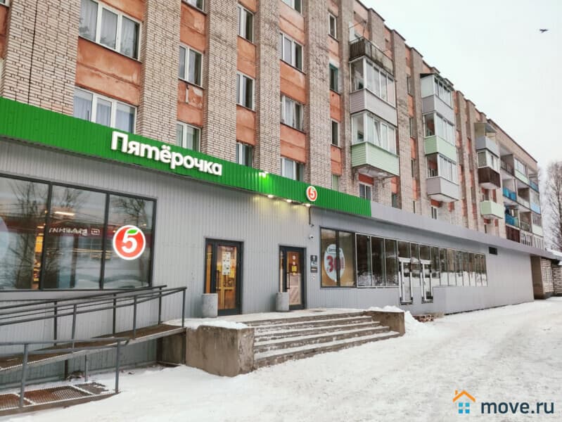 нежилое здание, 808.6 м&sup2;