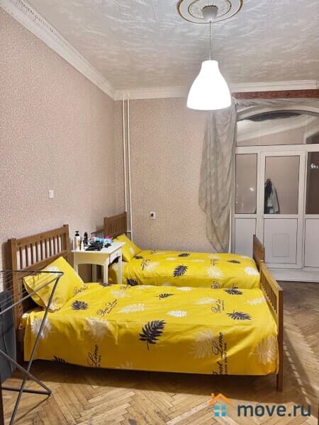 койко-место, 80 м&sup2;