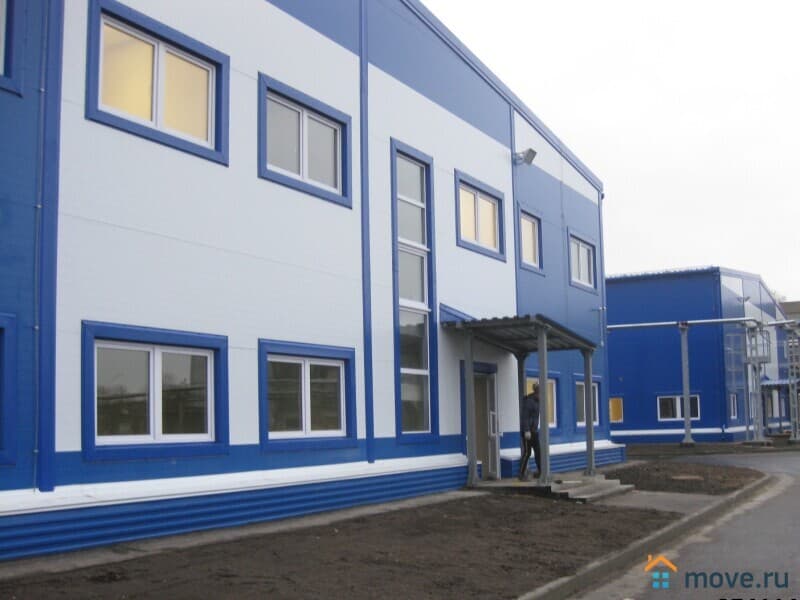 нежилое здание, 1282.9 м&sup2;