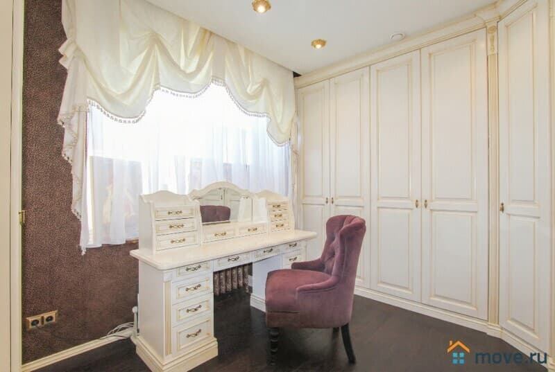 коттедж, 550 м&sup2;