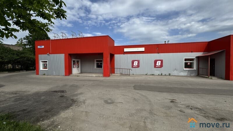 нежилое здание, 823.5 м&sup2;