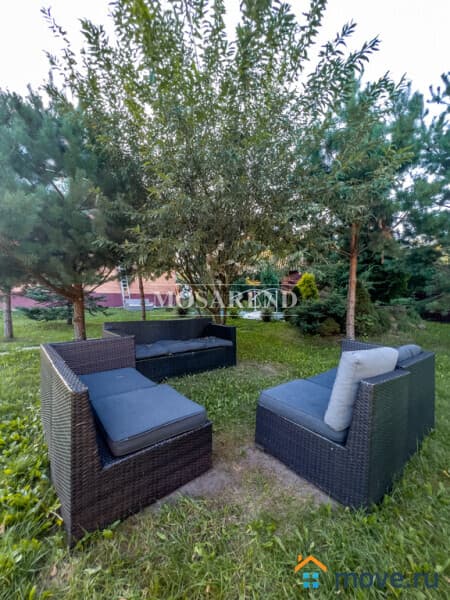 коттедж, 600 м&sup2;