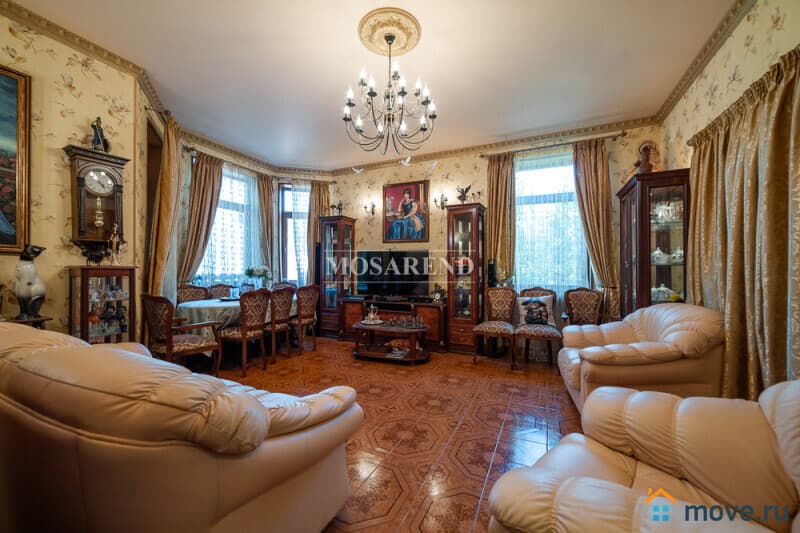 коттедж, 750 м&sup2;