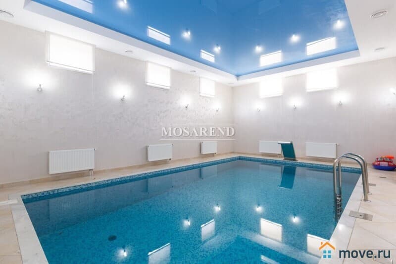коттедж, 750 м&sup2;