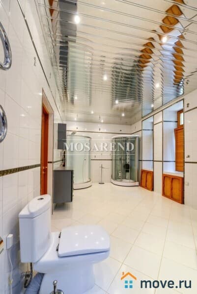 коттедж, 700 м&sup2;