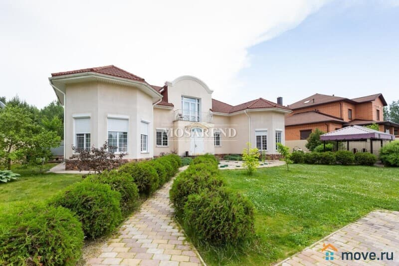 коттедж, 600 м&sup2;