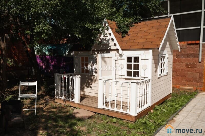 коттедж, 750 м&sup2;