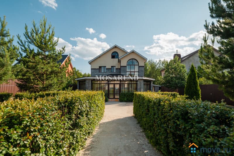 коттедж, 650 м&sup2;