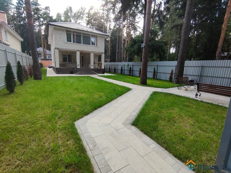 коттедж, 500 м&sup2;