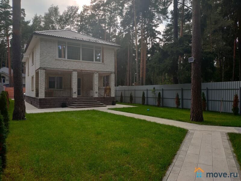 коттедж, 500 м&sup2;